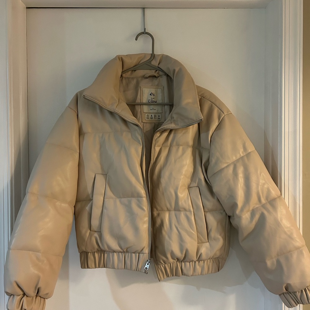 Abercrombie & Fitch Beige Puffer Jacket